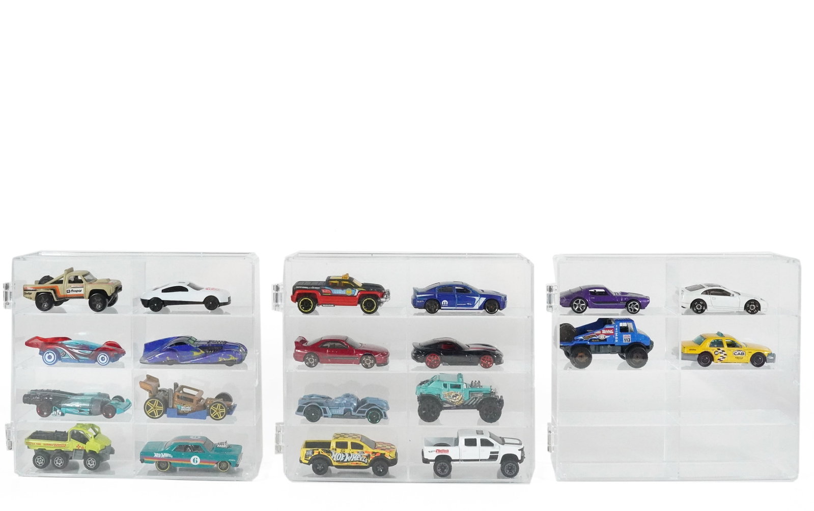 Lots Hot Wheels: Lots Hot Wheels, condition selling it as is.