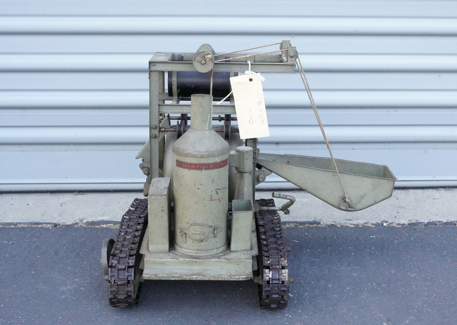 Large Buddy L concrete mixer (1 of 9)