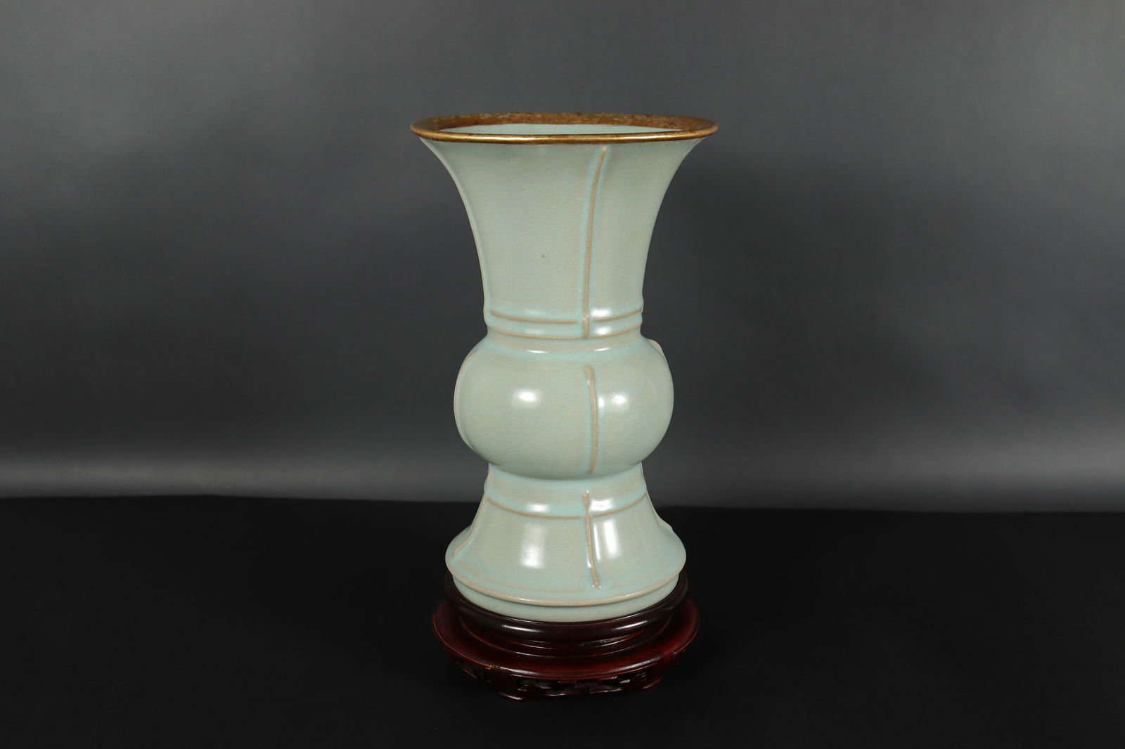 Chinese fine celadon vase: Chinese fine celadon vase. From a major estate. H: 8.8" x W: 5.5."