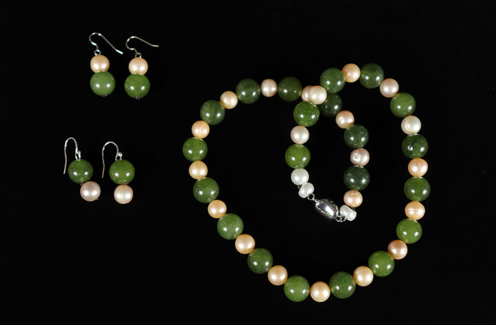 Lots Chinese bead item (1 of 7)