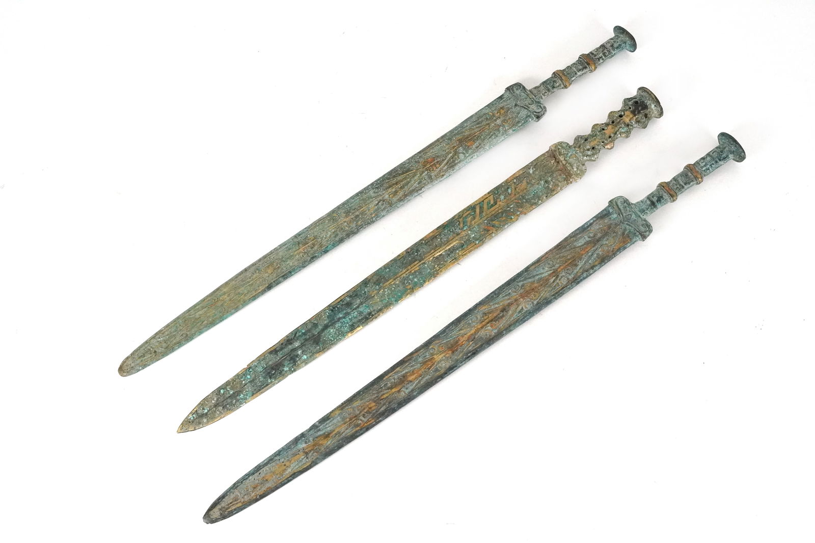 Lots Chinese bronze sword (1 of 6)