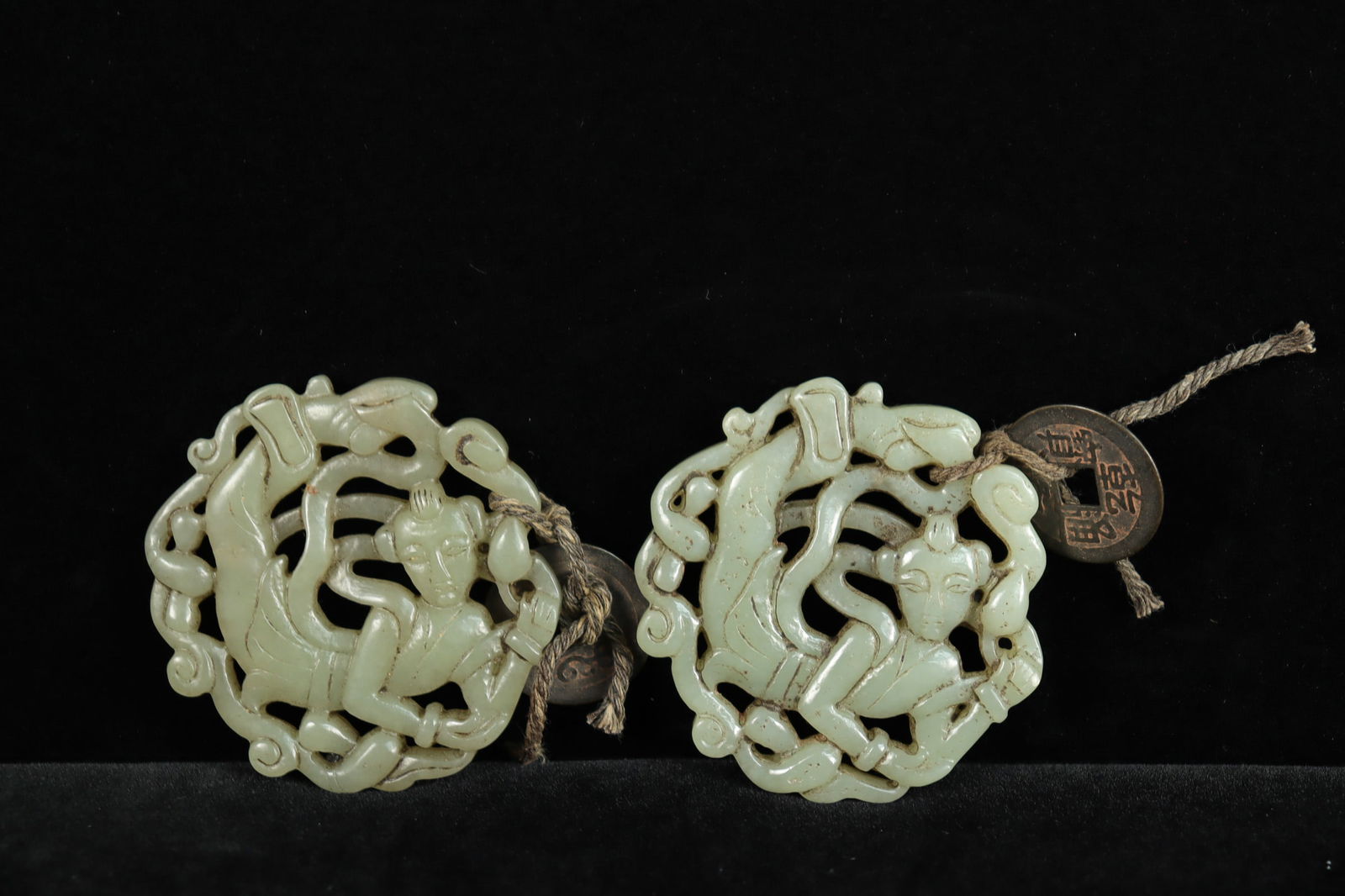 2 Chinese jade plaques: 2 Chinese fine jade carved plaques.