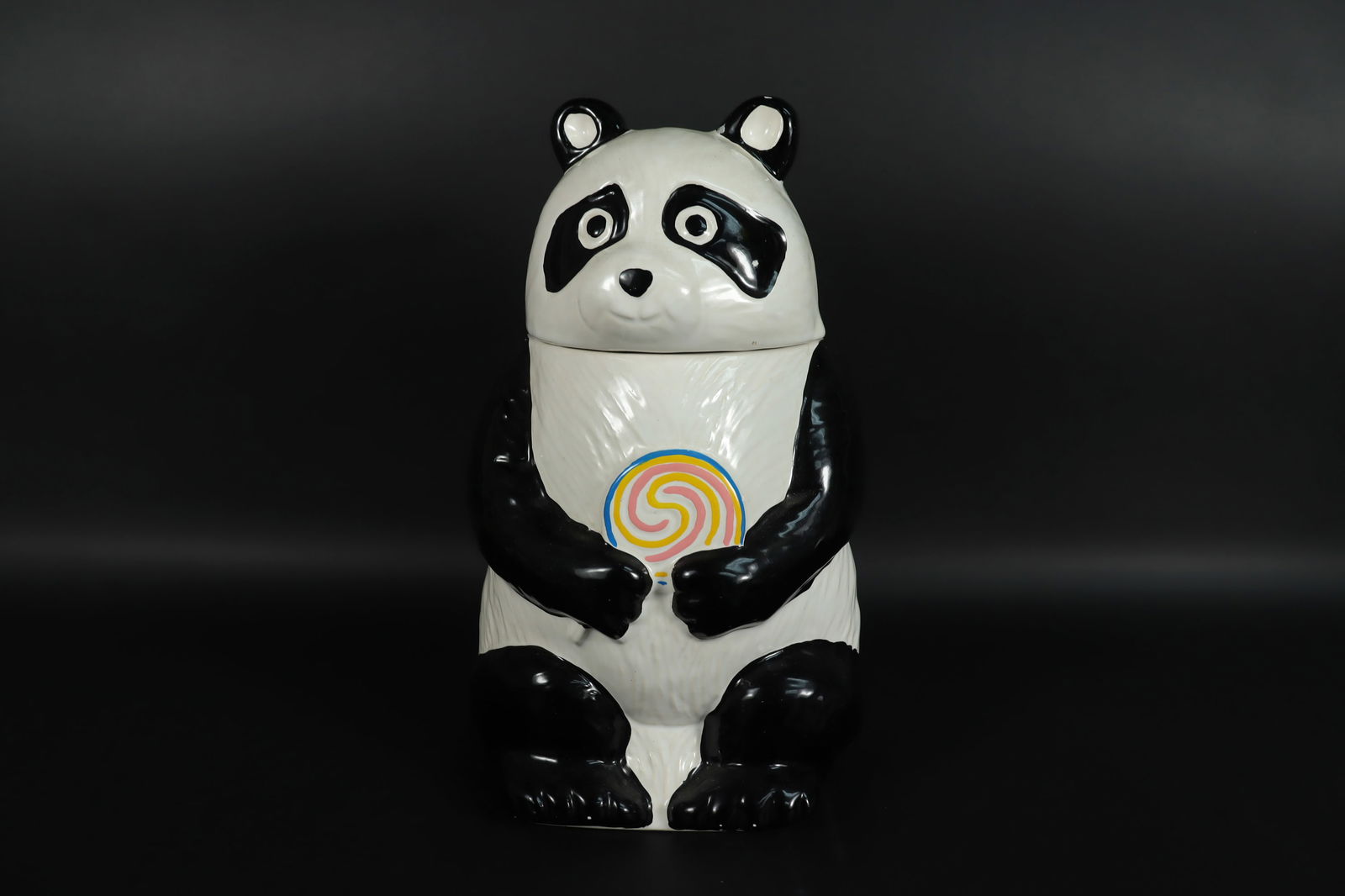 A vintage panda cookie jar (1 of 8)