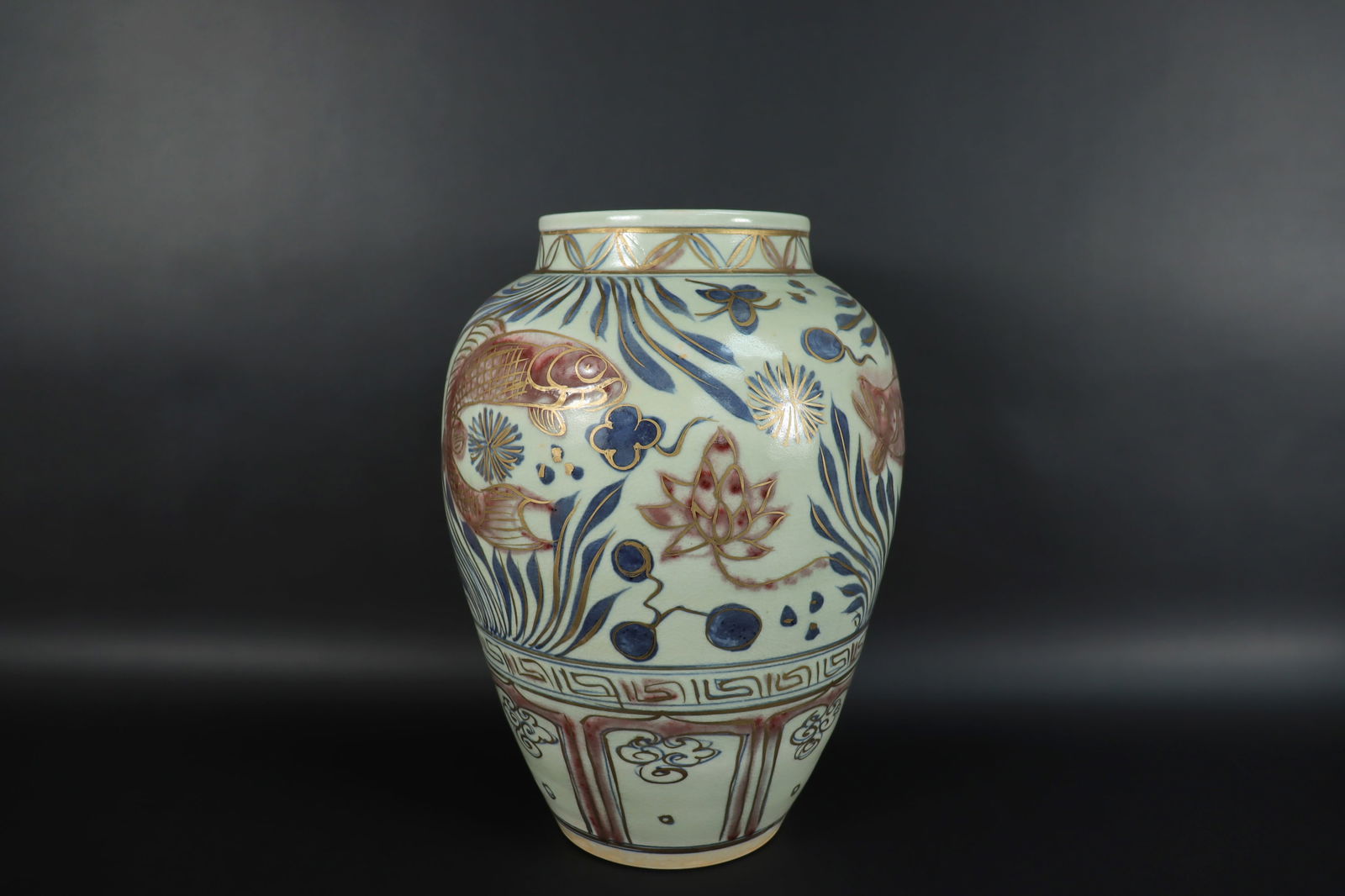Chinese fine jar (1 of 7)