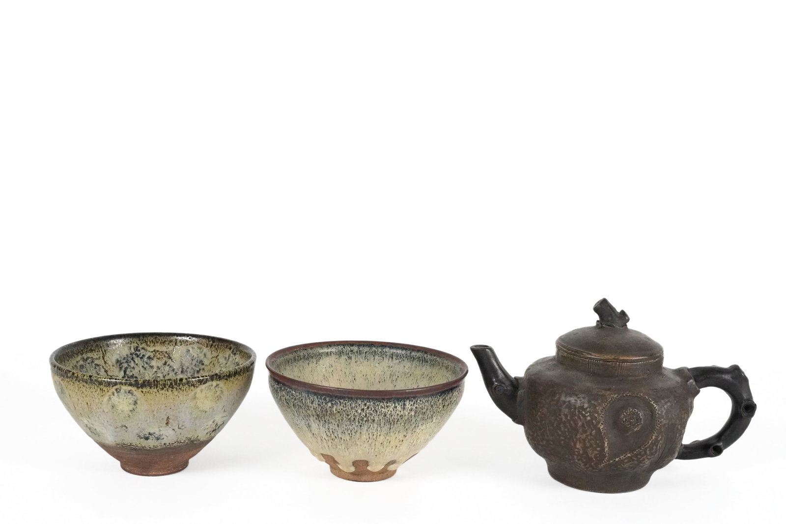 Lots Chinese tea items: Lots Chinese fine tea items. Largest H: 5" x W: 7.75."