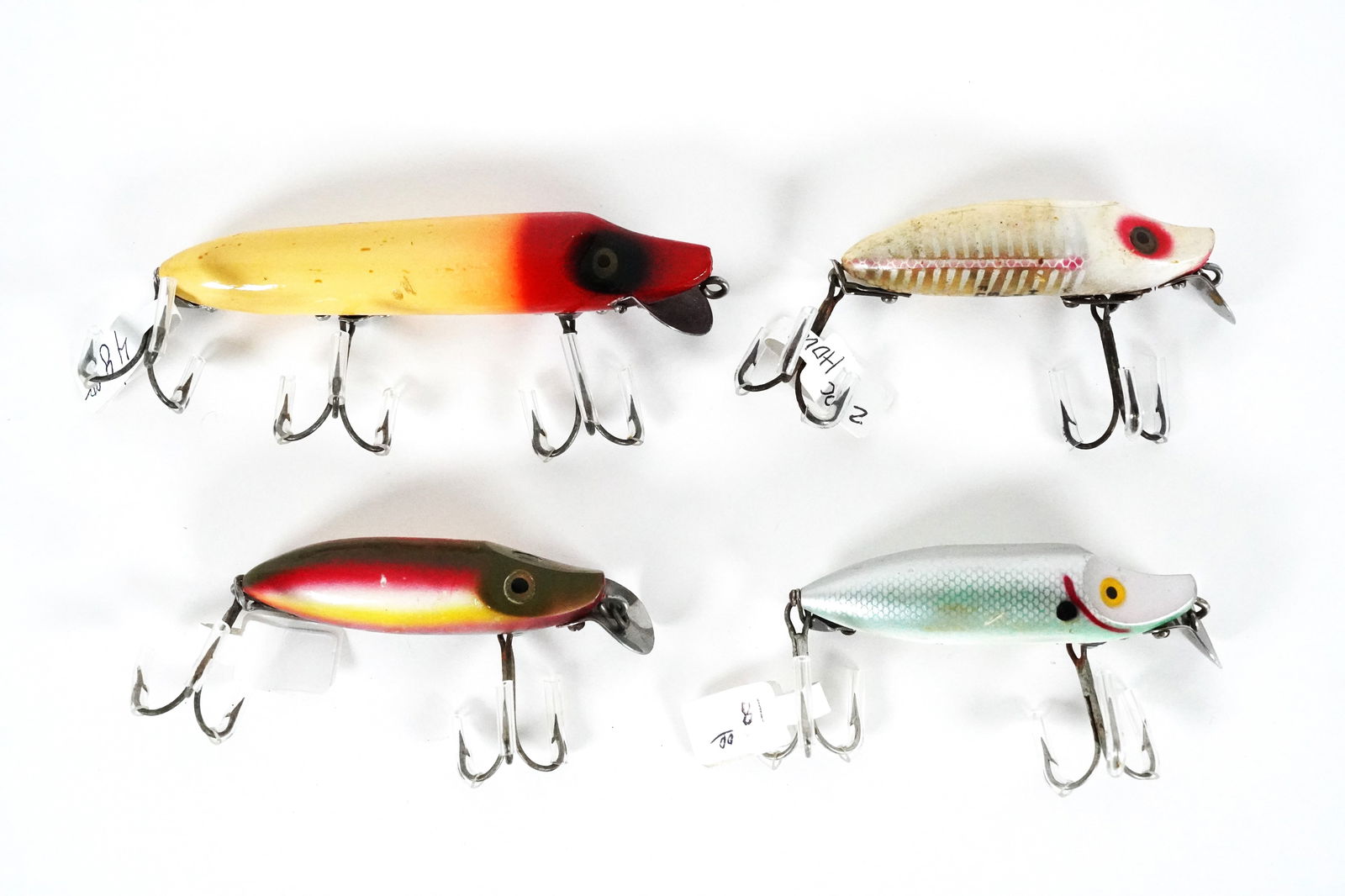 Lots antique Heddon lures (1 of 3)