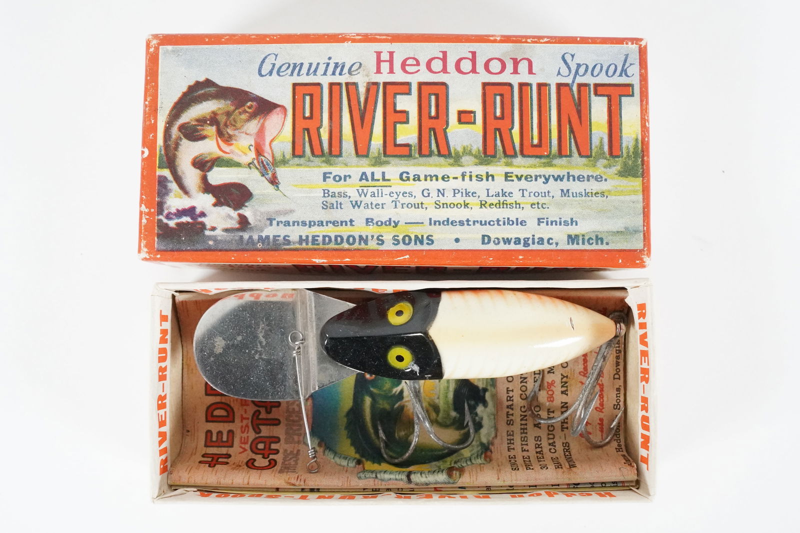 Antique Heddon lure with box (1 of 8)