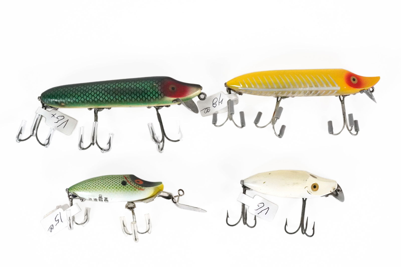 Lots antique Heddon lures (1 of 7)