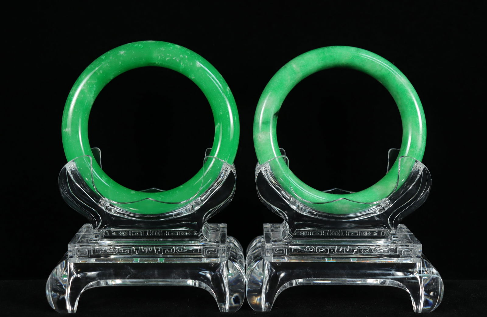 Lots Chinese apple green bangle (1 of 7)