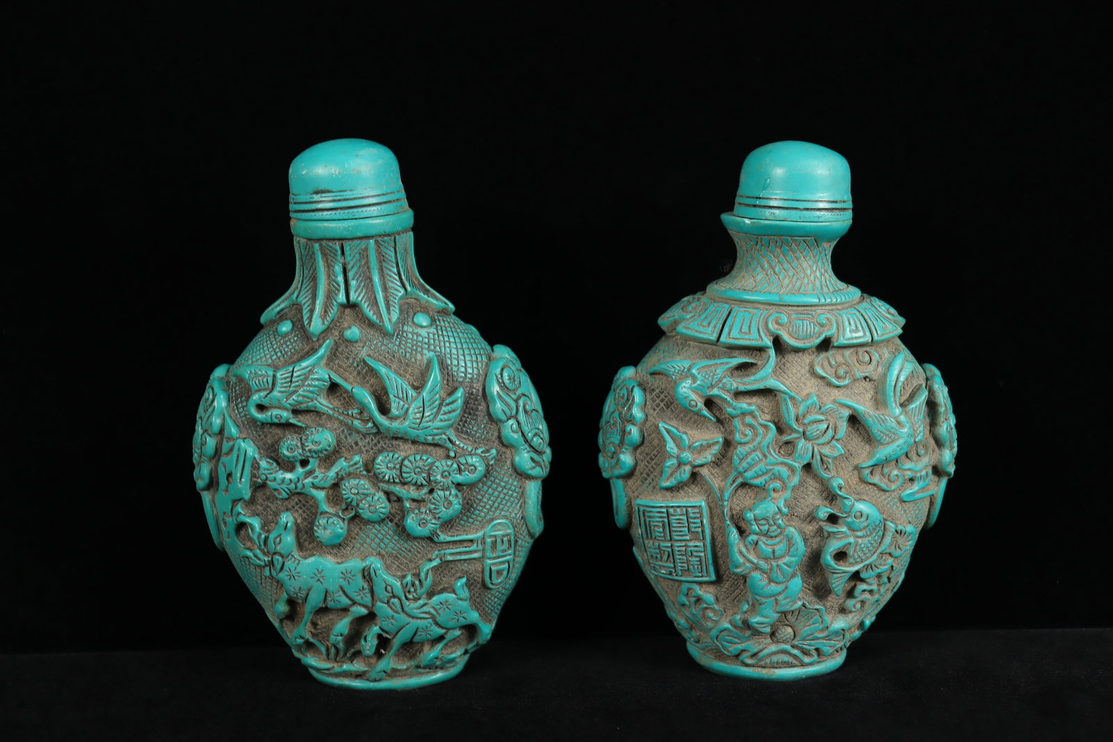 Lots Chinese snuff bottles: Lots Chinese snuff bottles.