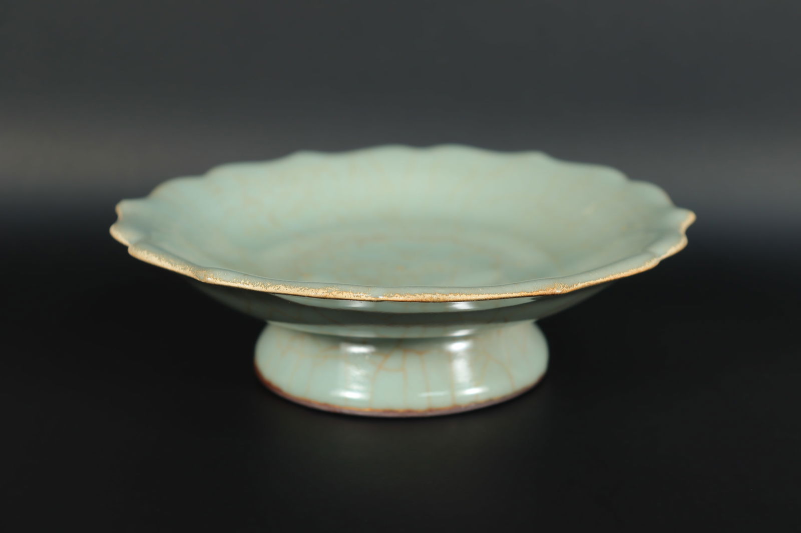 Chinese celadon fine plate (1 of 7)