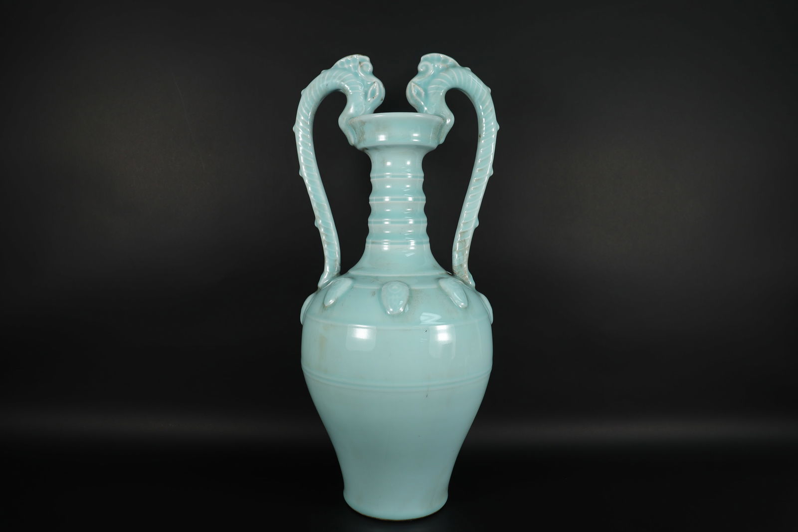 Chinese amphora fine vase (1 of 7)