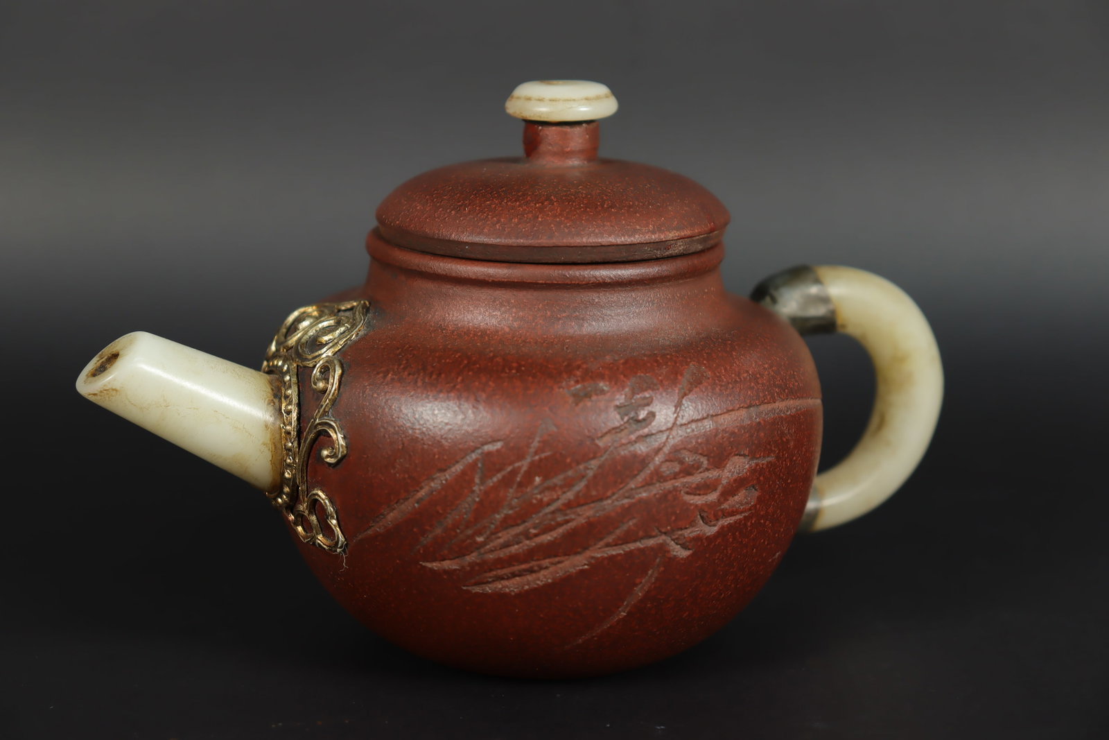Chinese clay teapot (1 of 7)