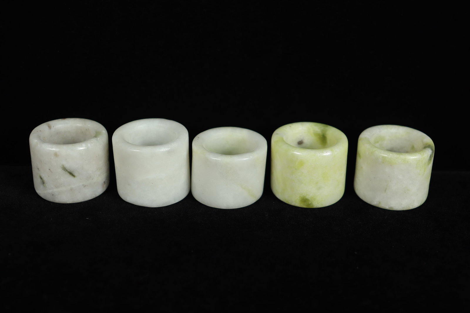 Lots Chinese archer ring (1 of 7)