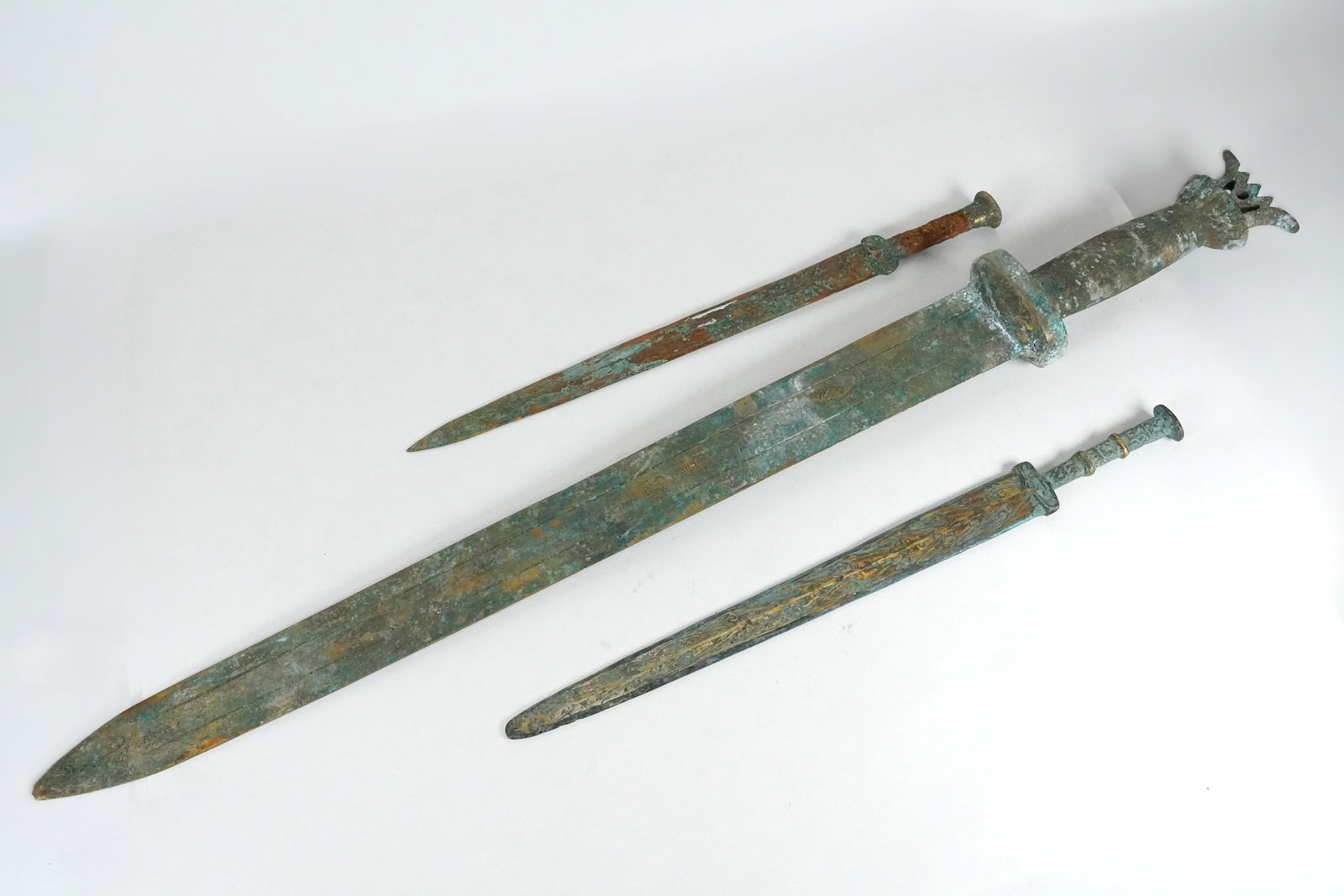 Lots Chinese bronze sword (1 of 8)