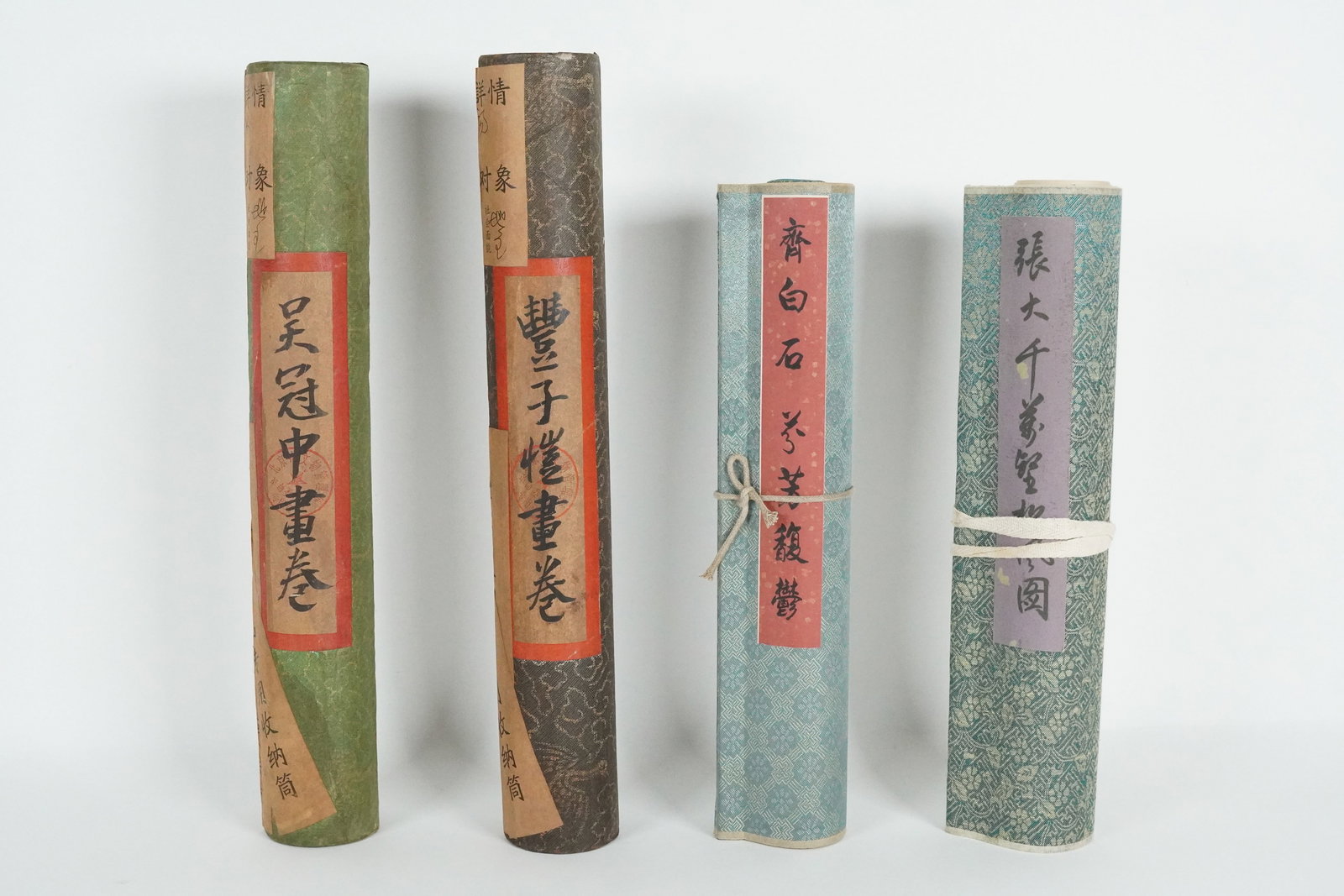 Lots Chinese scrolls: Lots Chinese scrolls.