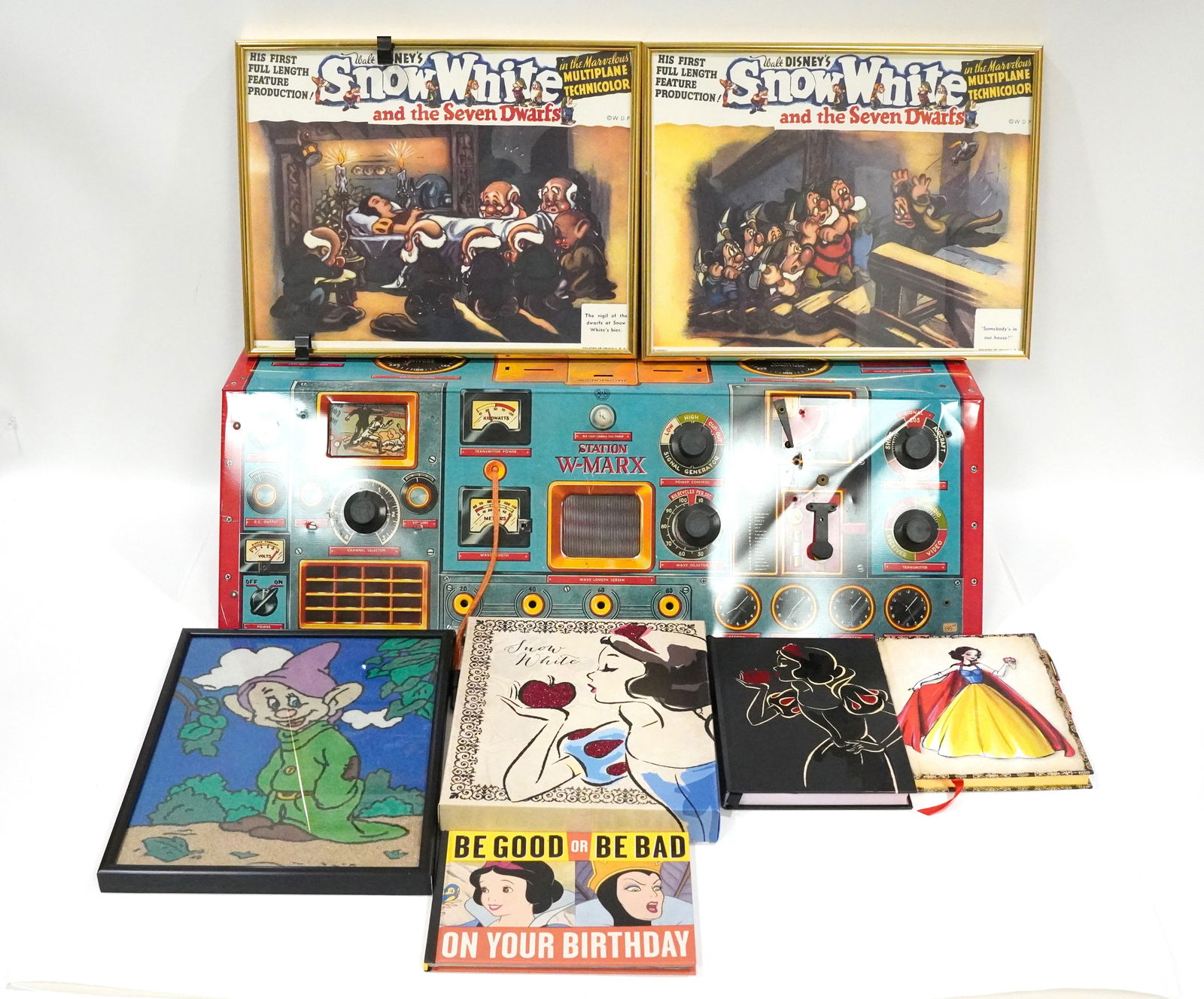 Lots Disney items (1 of 8)