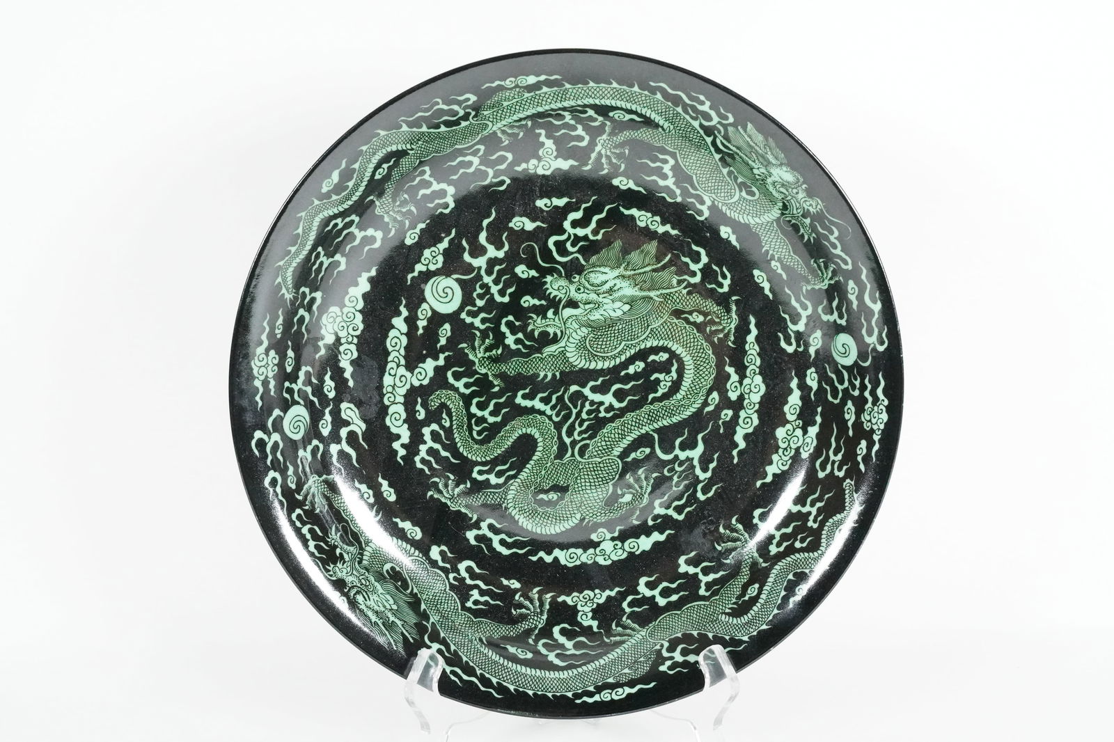 Chinese fine dragon plate (1 of 7)