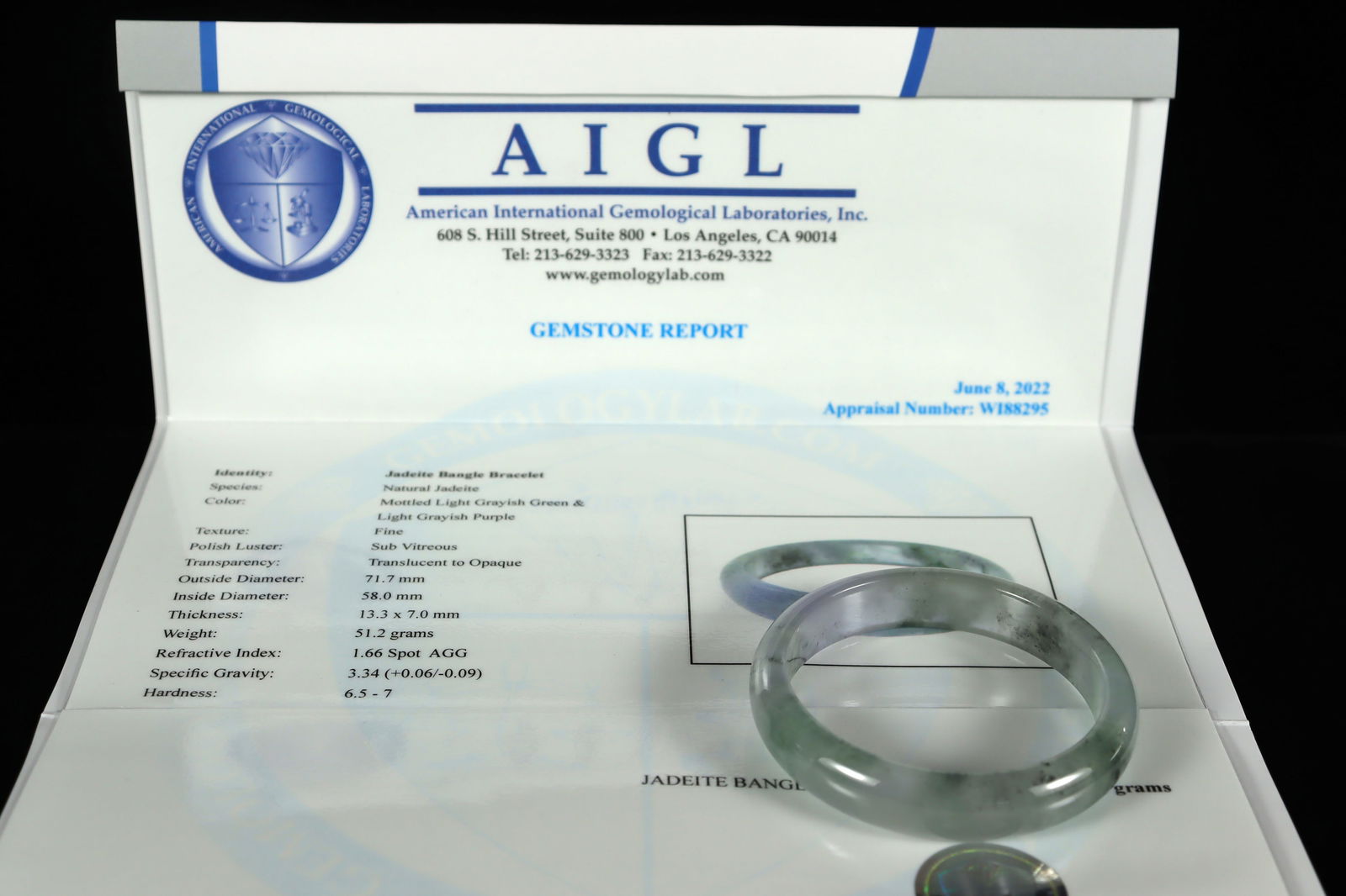 Chinese fine jadeite bangle (1 of 6)