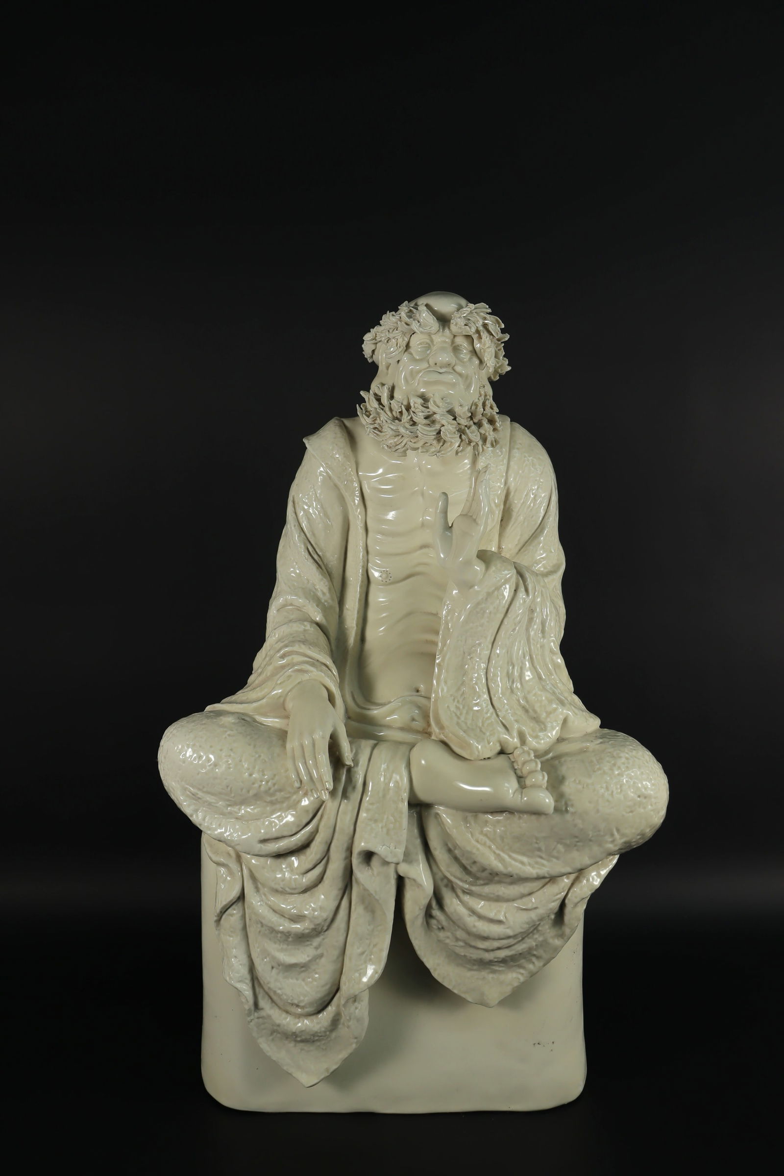 Chinese fine porcelain statue (1 of 7)