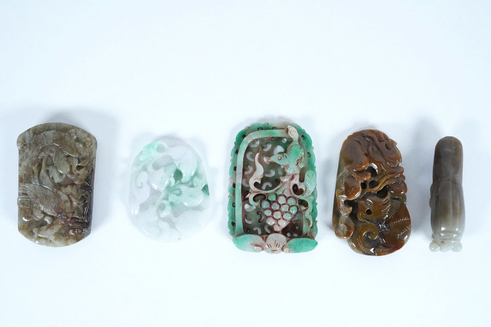 Lots Chinese carved plaques (1 of 9)