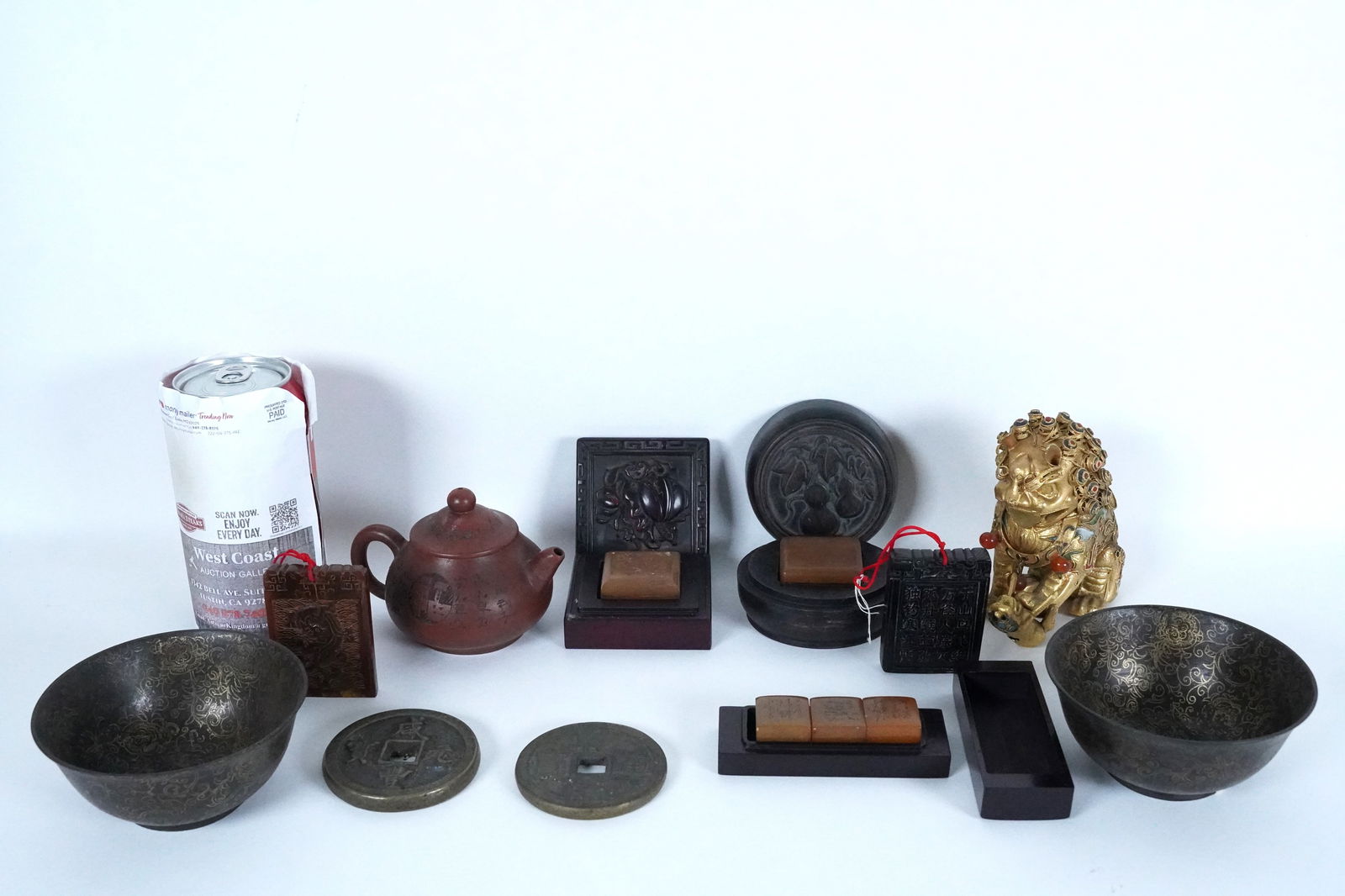 Lots Chinese fine items (1 of 6)