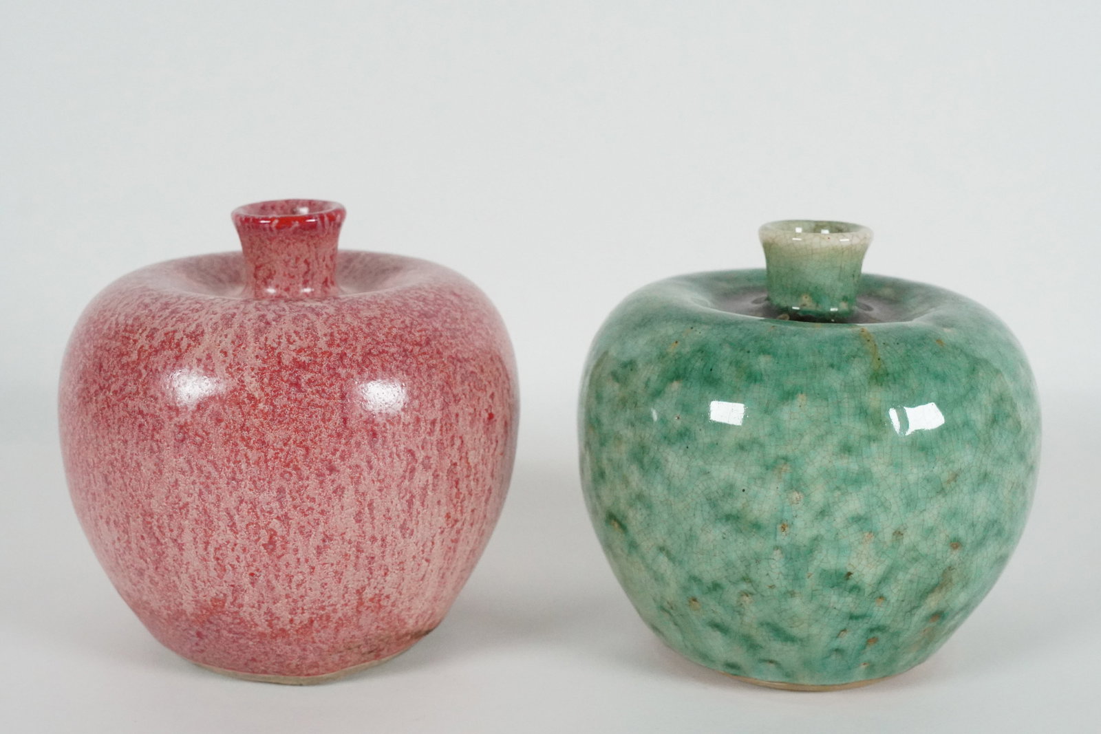 Lots Chinese fine coupe: Lots Chinese fine coupe. Largest H: 4.5" x W: 4.7."
