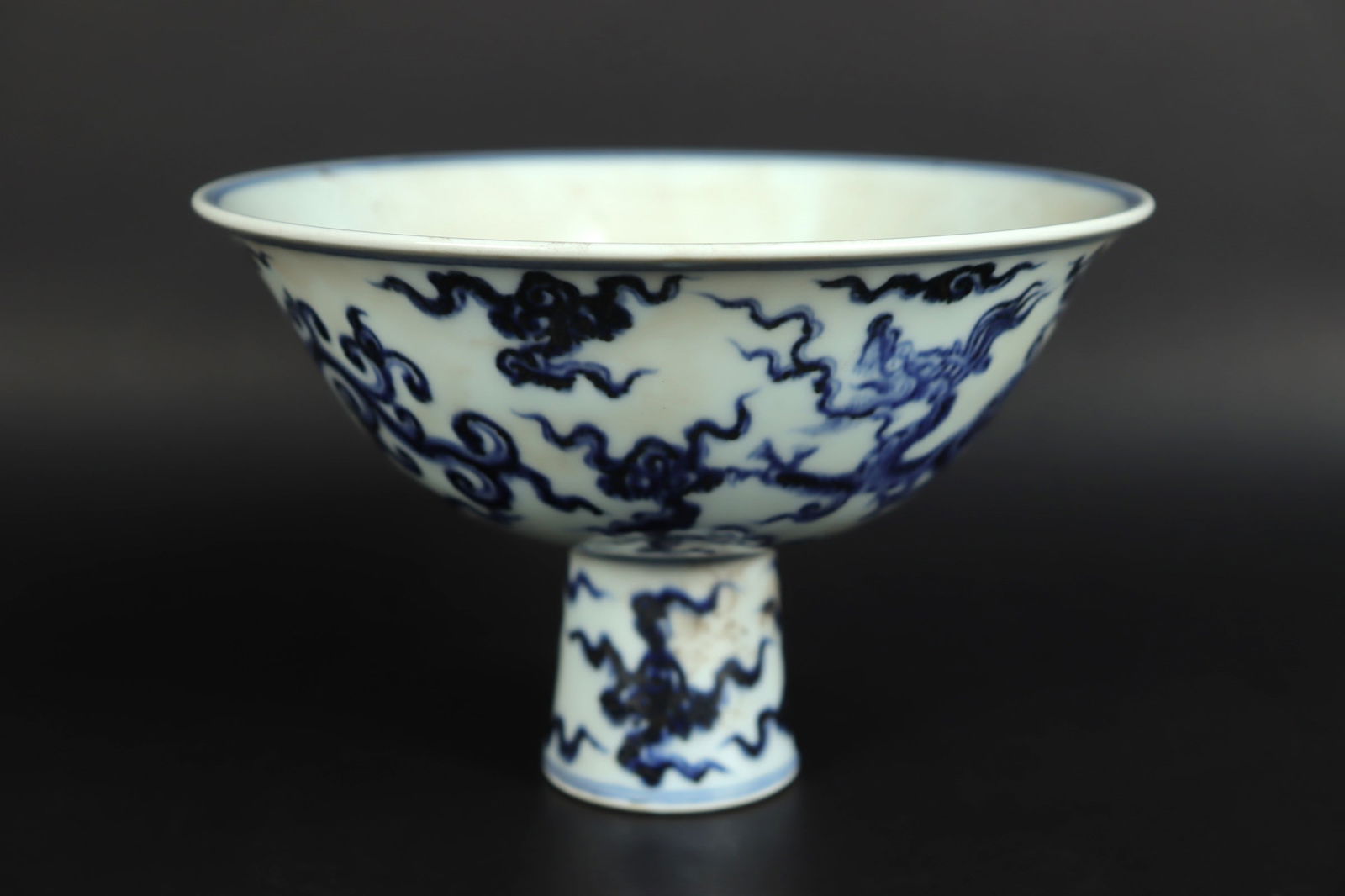 Chinese fine b/w stem cup (1 of 7)