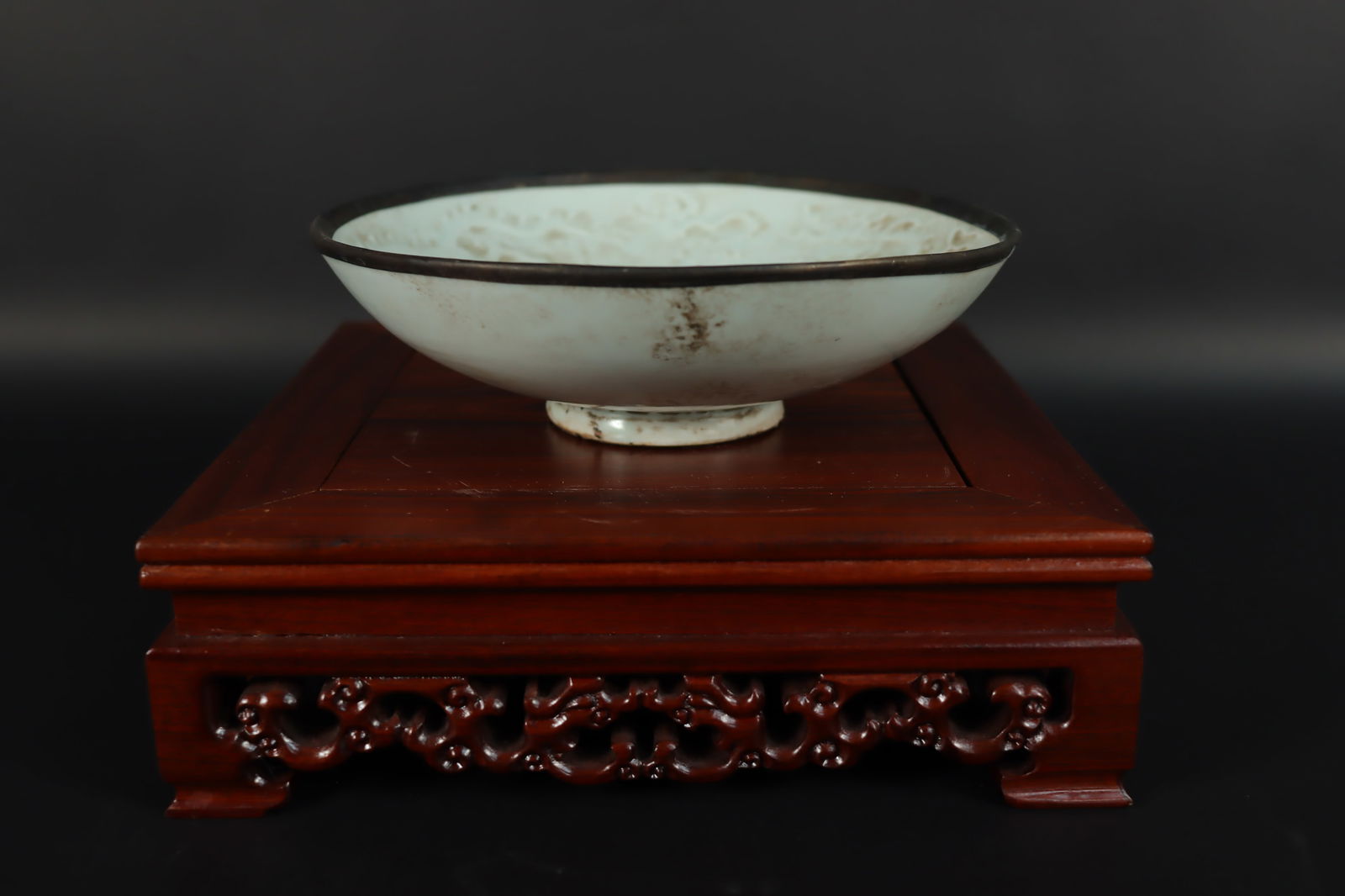 Chinese fine gilted bowl (1 of 7)