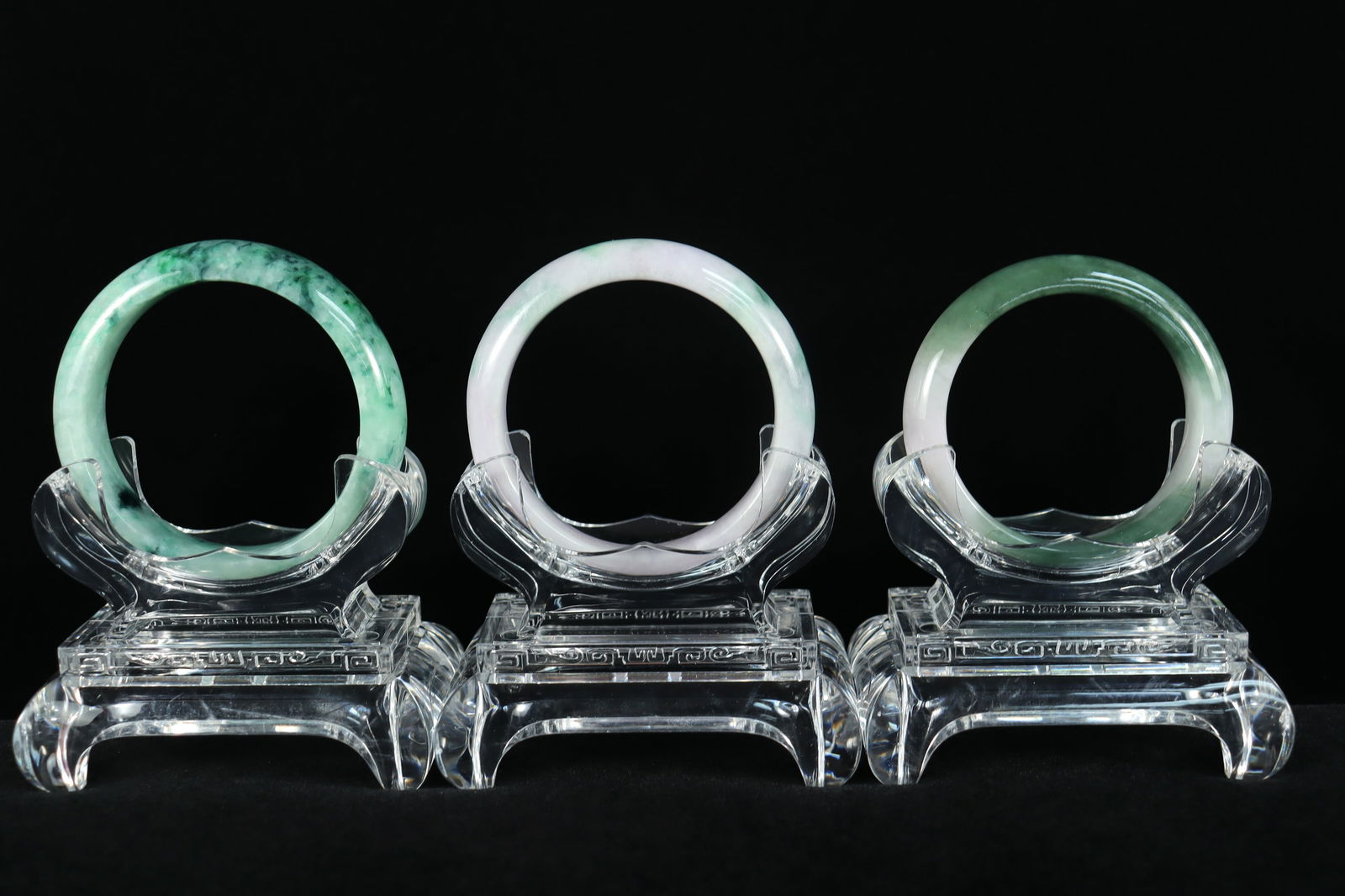 Lots Chinese bangles (1 of 7)