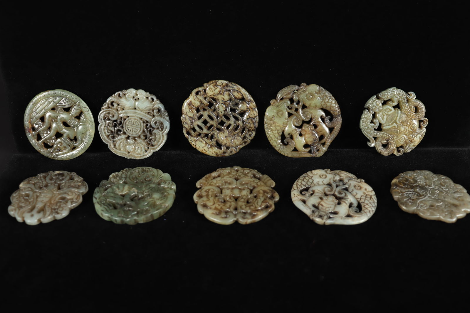 Lots Chinese stone carvings (1 of 6)