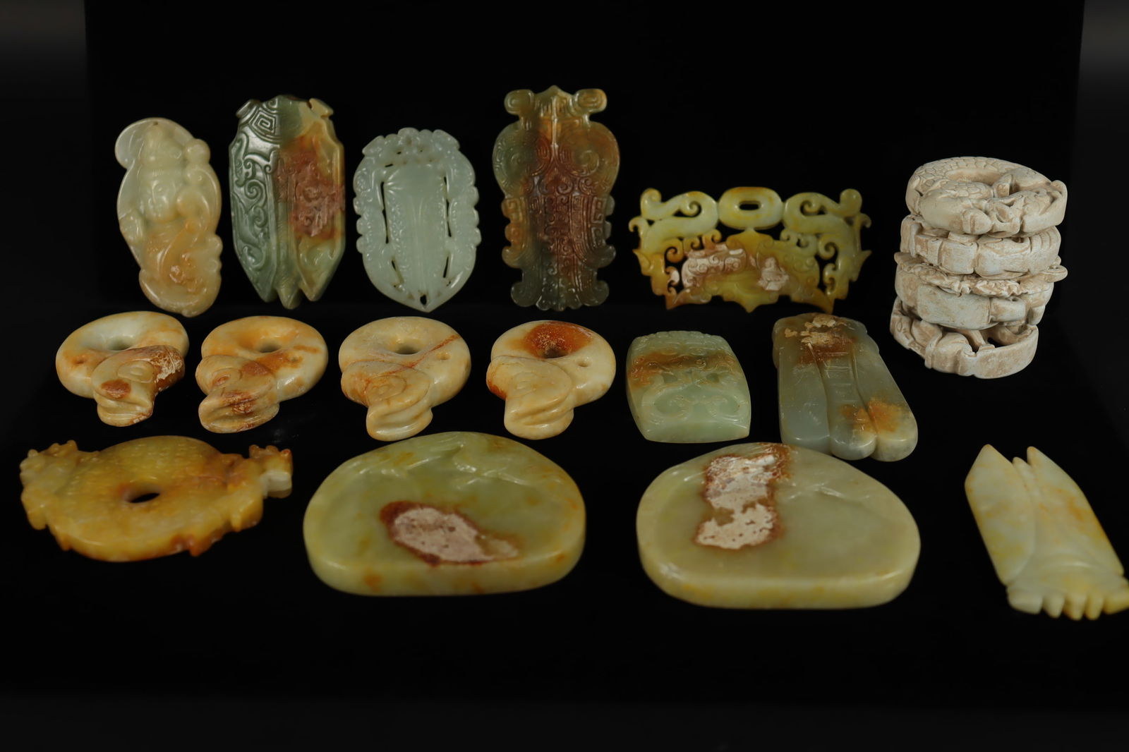 Lots Chinese fine carvings (1 of 7)