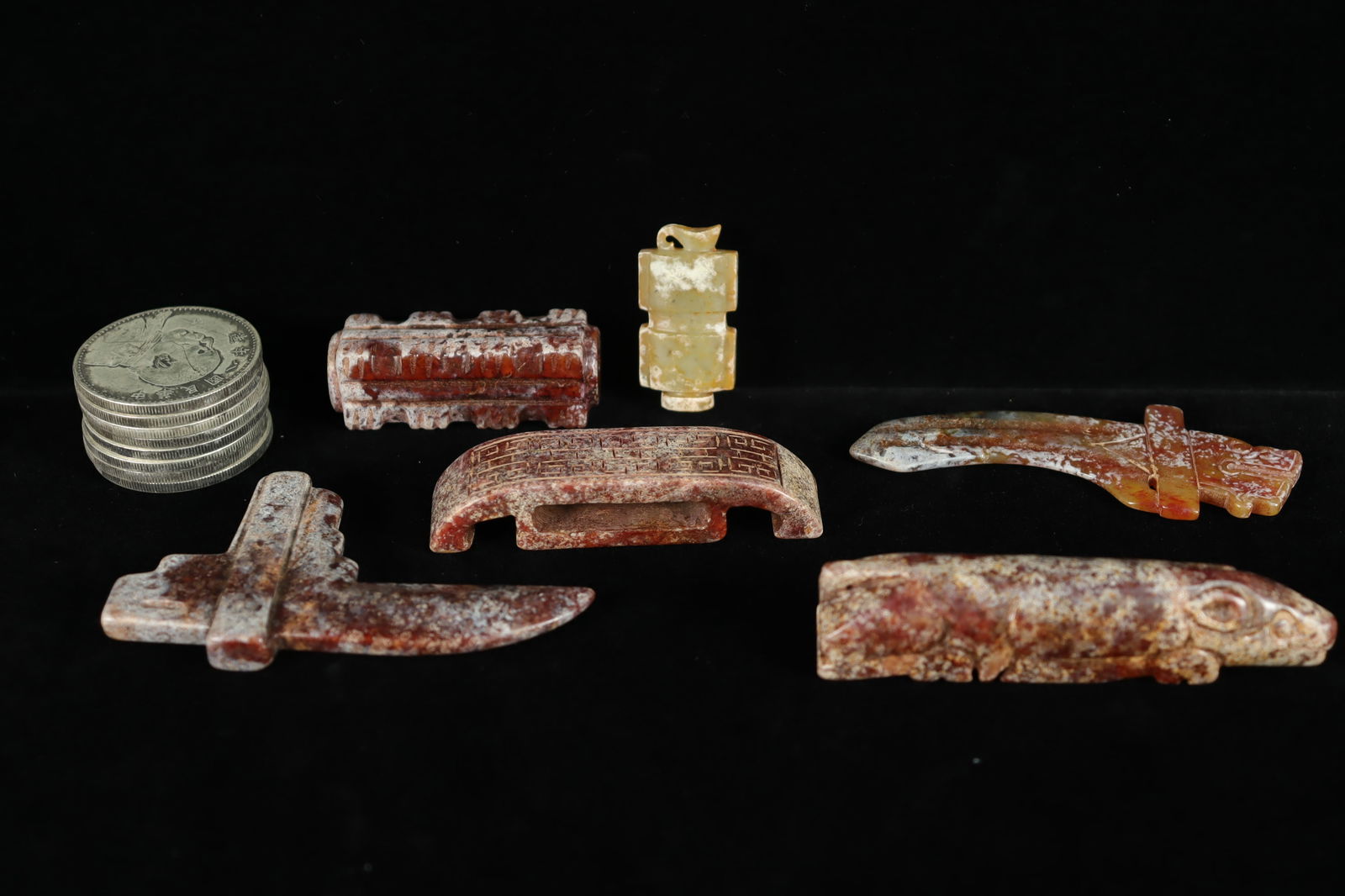 Lots Chinese carvings (1 of 7)