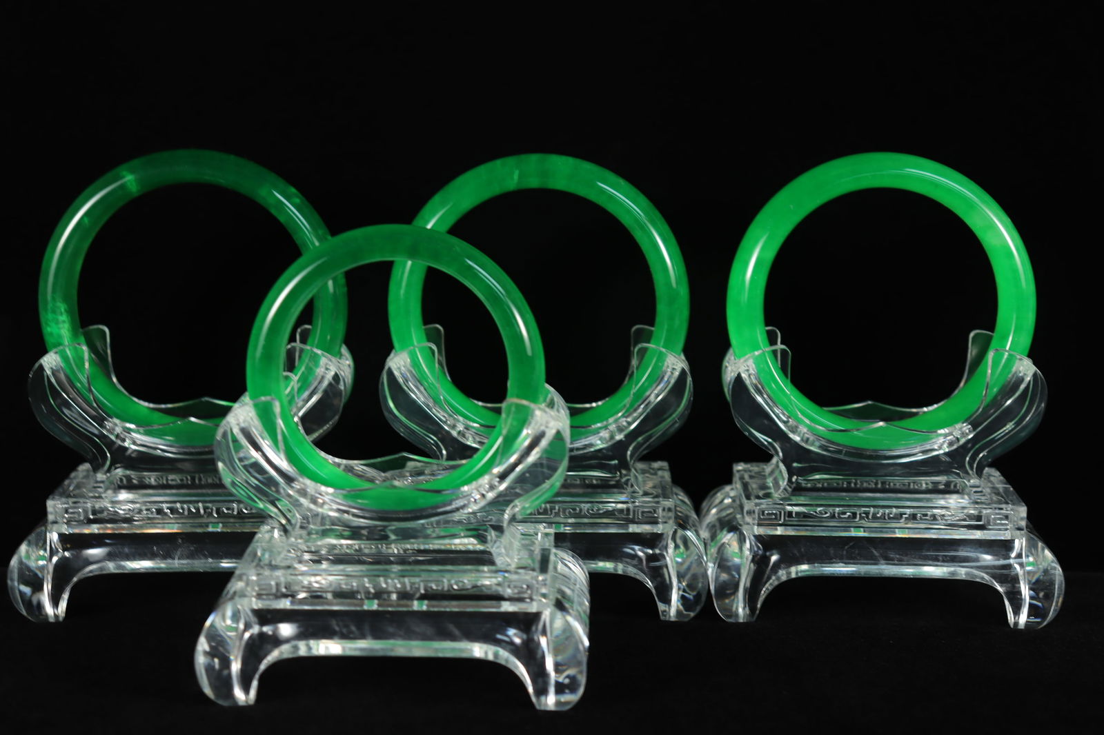 Lots Chinese bangles (1 of 8)