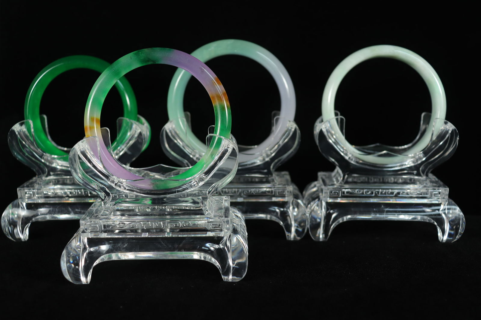 Lots Chinese fine bangles (1 of 7)