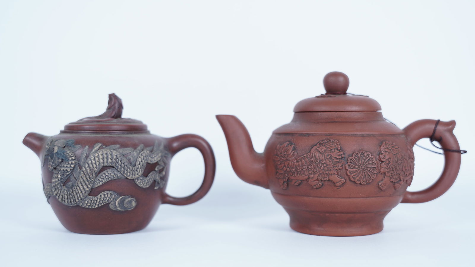 2 Chinese clay teapots (1 of 8)
