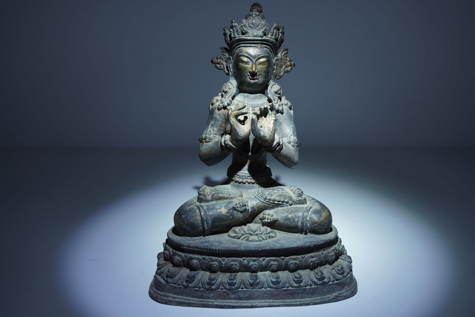 Chinese fine bronze buddha (1 of 7)