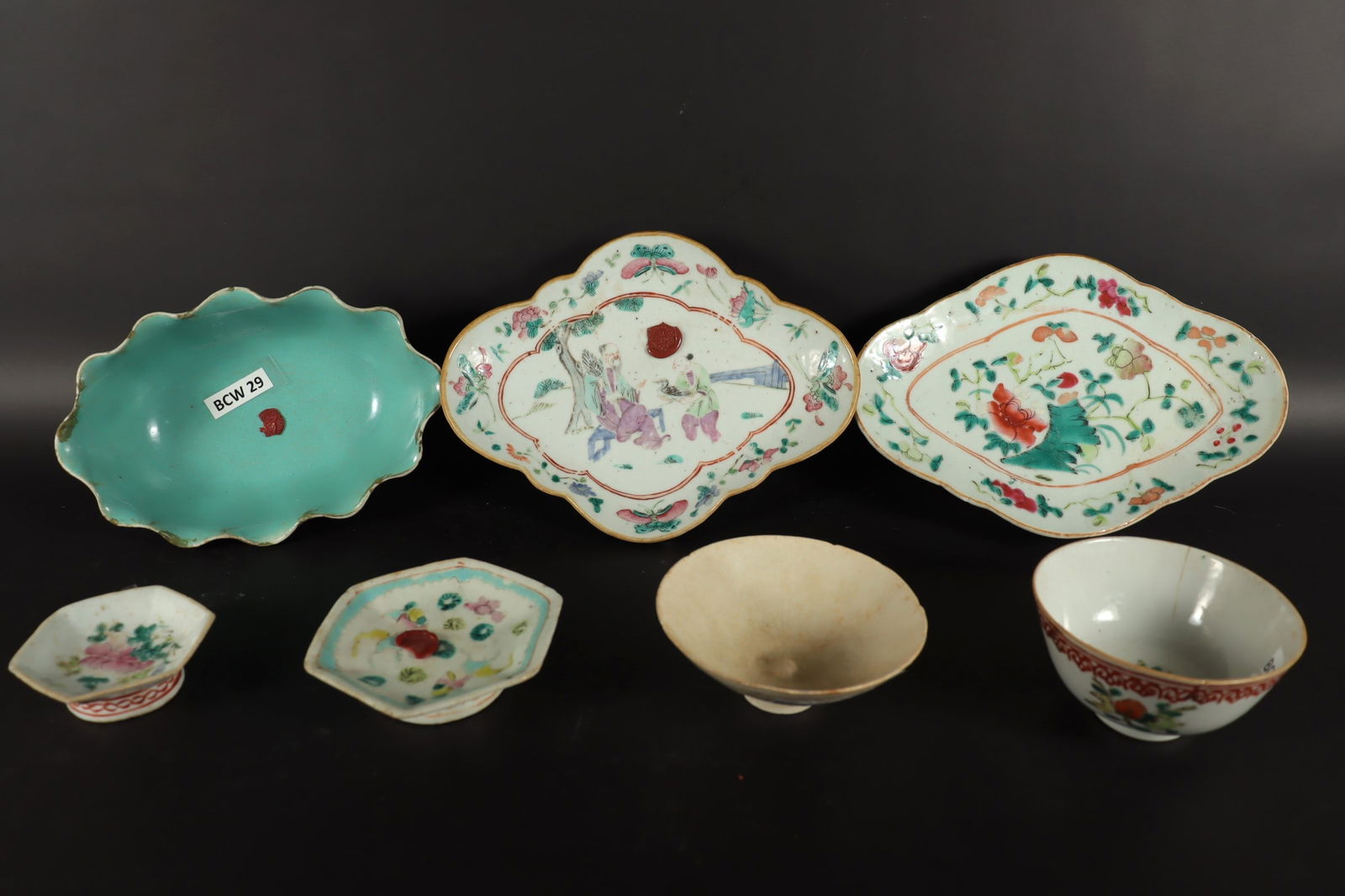 Lots Chinese antique porcelains: Lots Chinese antique porcelains. Largest H: 2.2" x W: 9."