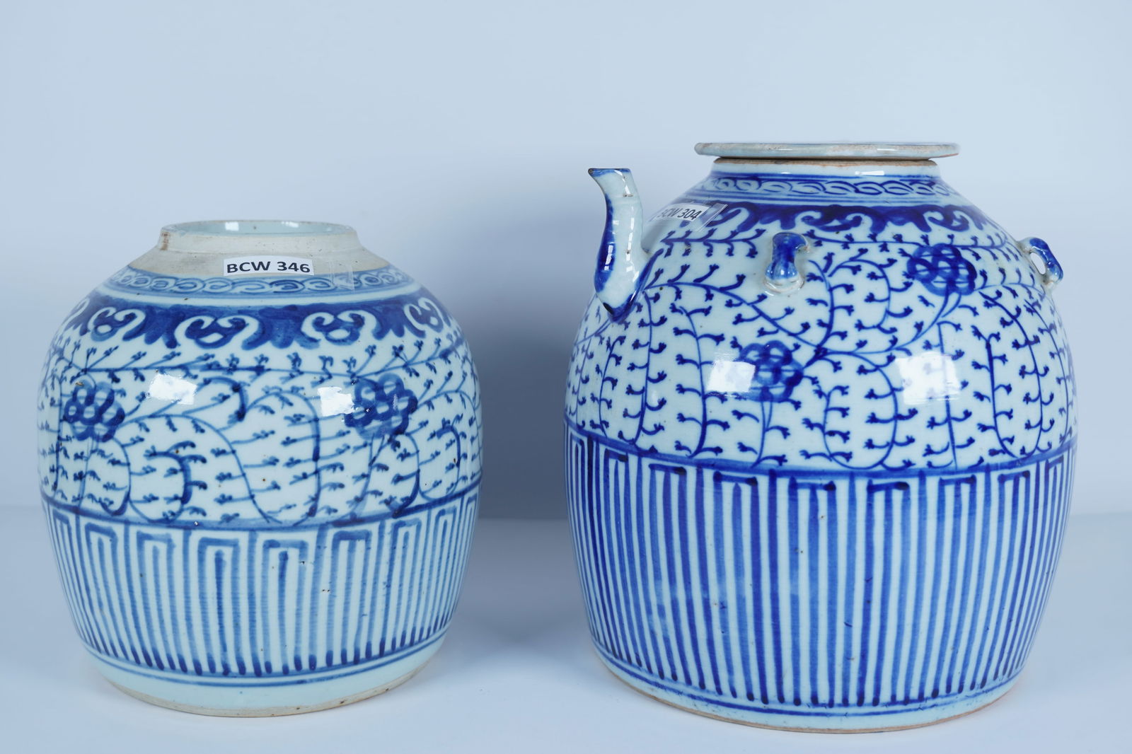 Lots Chinese fine jars (1 of 8)