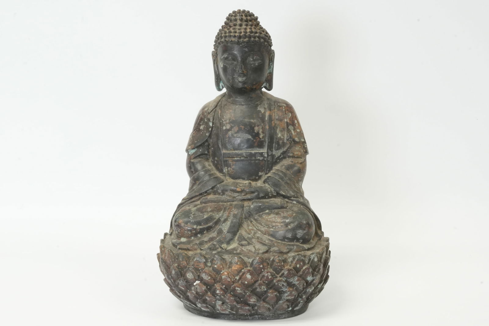 Chinese heavy bronze statue (1 of 7)