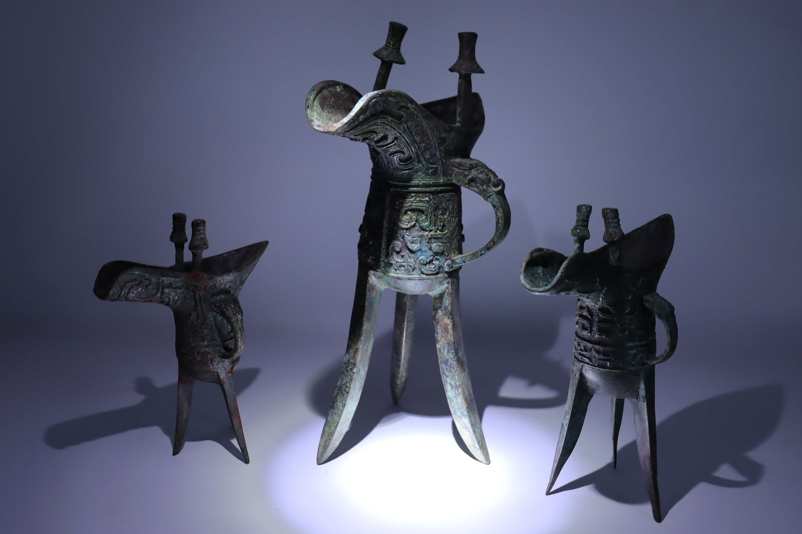 Lots Chinese bronze cups (1 of 7)