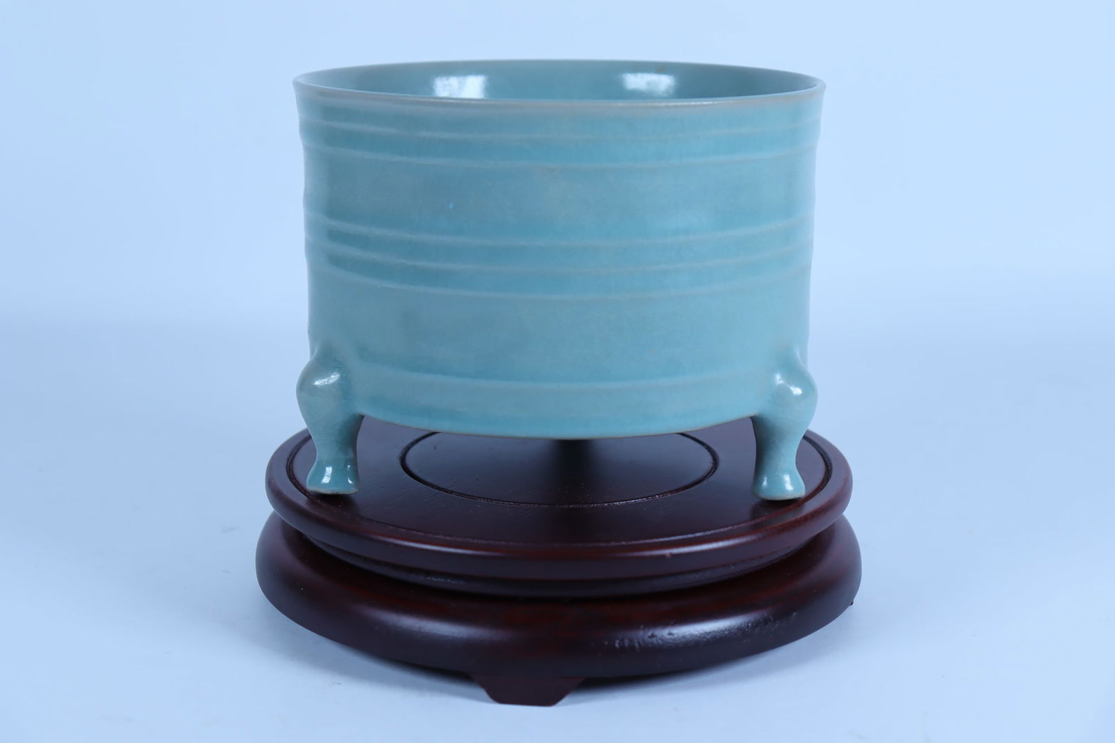 Chinese fine celadon censer (1 of 7)