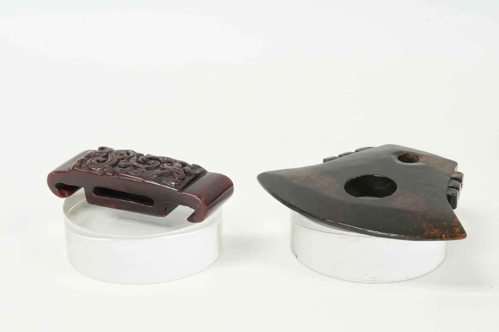 2 Chinese jade ornament (1 of 7)