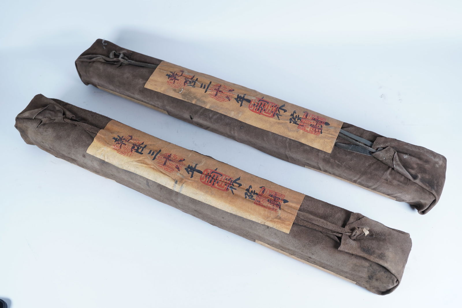 Lots Chinese heavy scrolls (1 of 8)