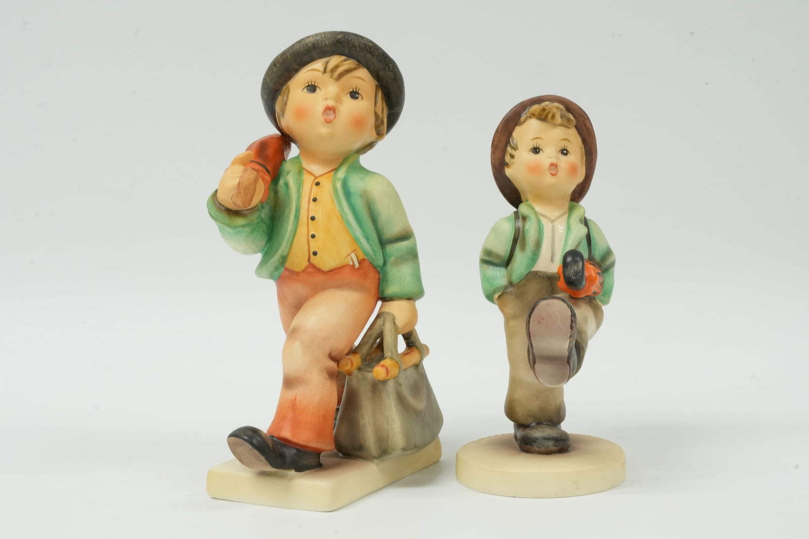 Lots vintage Hummel: Lots vintage Hummel figurine. Largest H: 6.5" x W: 2.5."