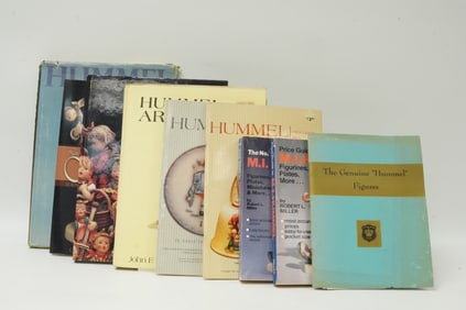 Lots Hummel catalogs