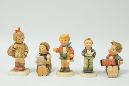 Lots Hummel figurines