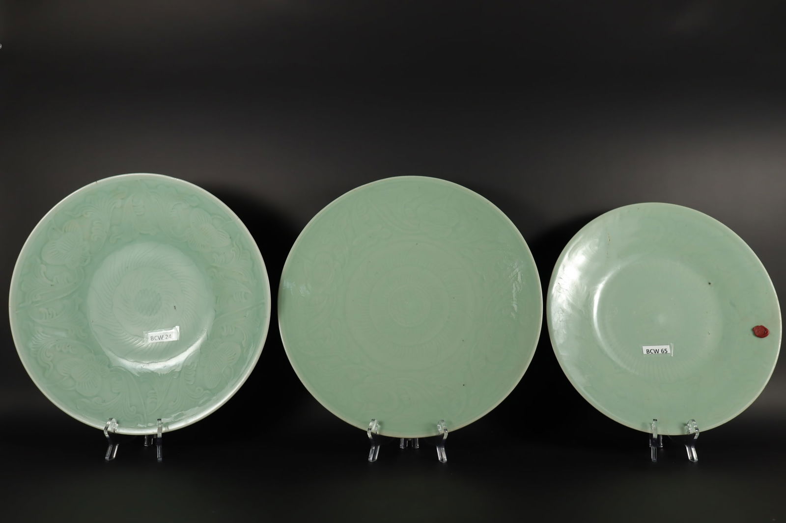 Lots Chinese antique plates (1 of 10)