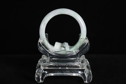 Chinese fine jadeite bangle