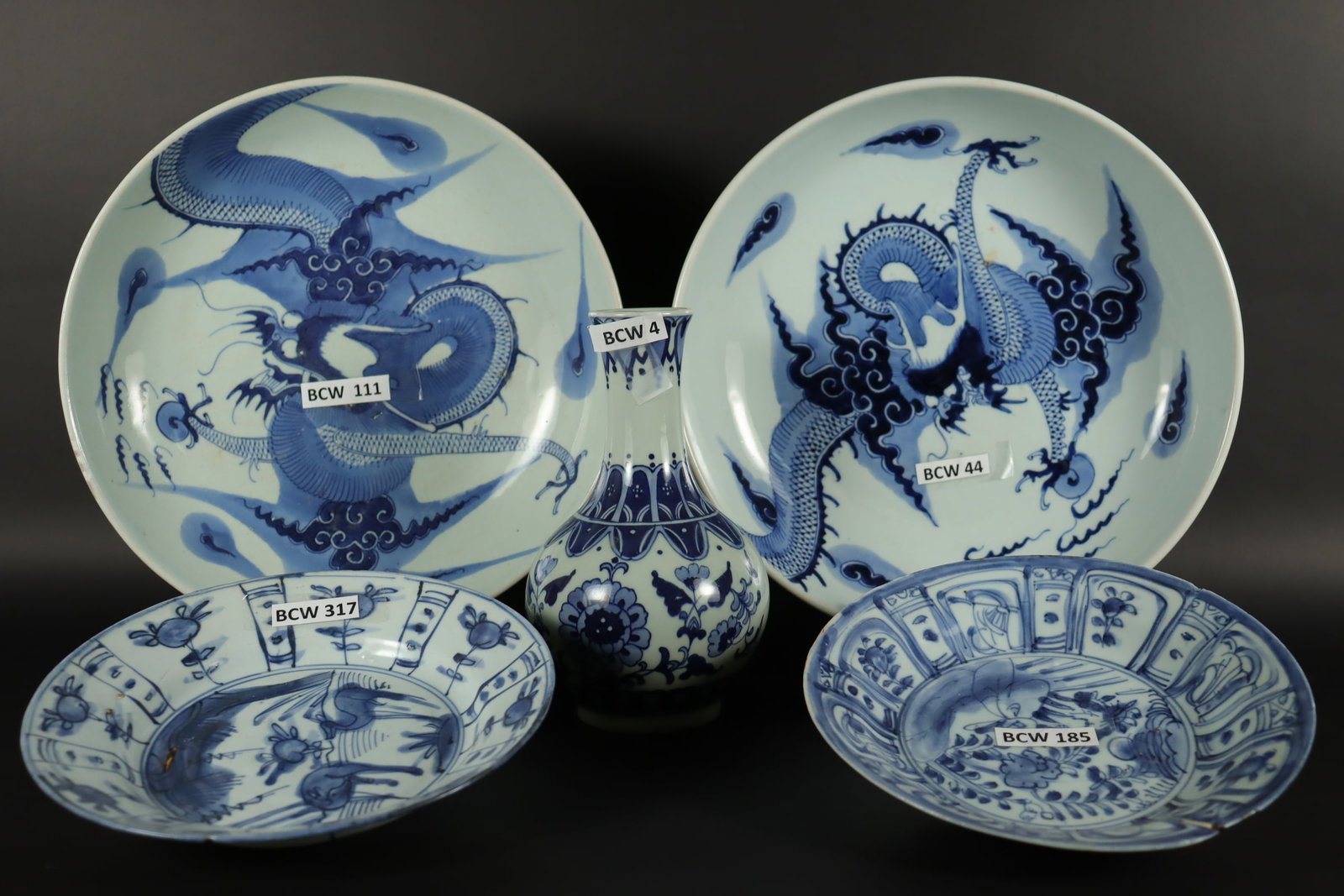 Lots Chinese b/w porcelains (1 of 8)